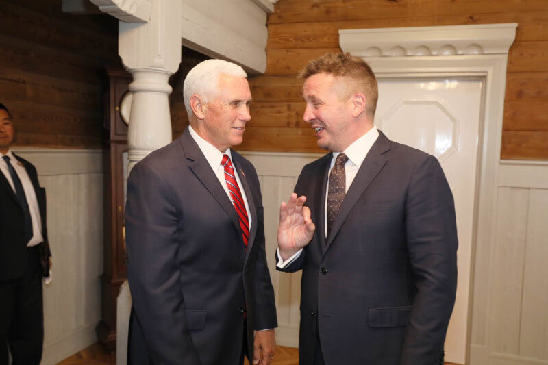 Mike Pence and Guðlaugur Þór Þórðarson