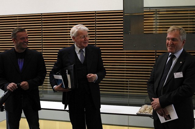 Erlendur Bogason, president Ólafur Ragnar Grímsson and rector Stefán B. Sigurðsson